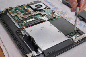 Upgrade-de-SSD-em-notebook-no-Shopping-Infomix-Botafogo Conserto de Notebook na Zona Sul RJ: Guia Completo 2025 | Shopping Infomix Botafogo