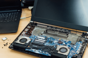 Troca de bateria de notebook no Infomix Botafogo Conserto de Notebook na Zona Sul RJ: Guia Completo 2025 | Shopping Infomix Botafogo